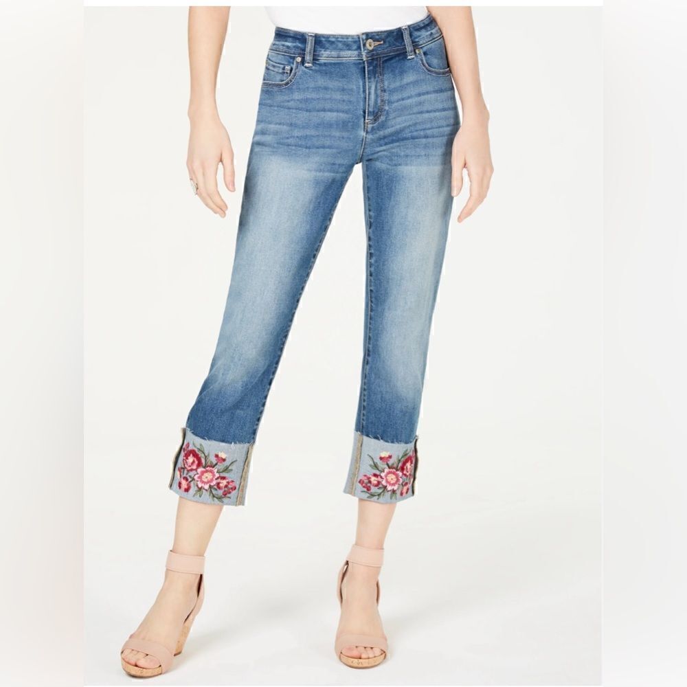 DRIFTWOOD Colette cuffed embroidered straight crop jeans. 25
